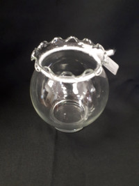 Clear Round Glass Vase with Scalloped Top