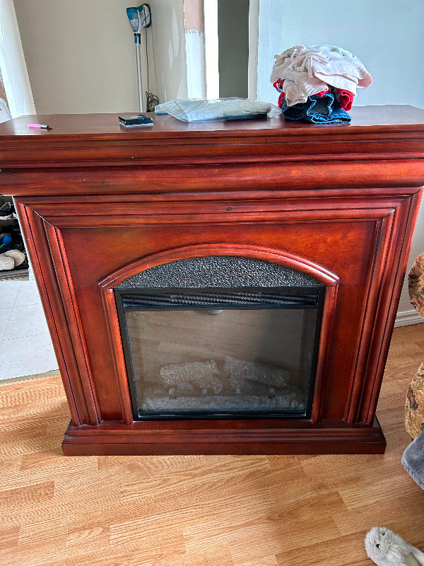 electric fireplace in Fireplace & Firewood in St. Catharines - Image 3