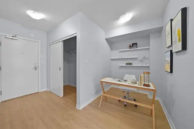 Downtown Vancouver – Spacious 1 Bedroom + 2 Dens at Raffles on R in Long Term Rentals in Vancouver - Image 9