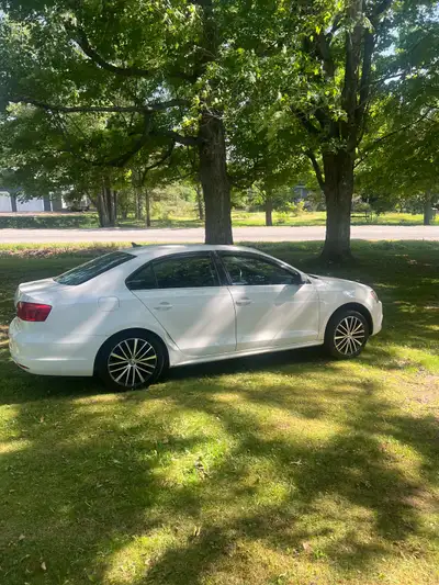I have a 2014 Jetta 1.8 turbo five speed manual highline full leather navigation sunroof heated powe...