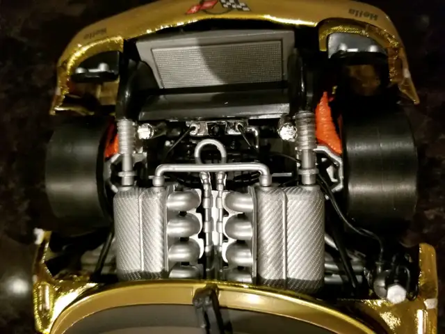 1:18 Diecast Action Chevrolet Corvette C5-R Dirty Gold in Arts & Collectibles in Markham / York Region - Image 5