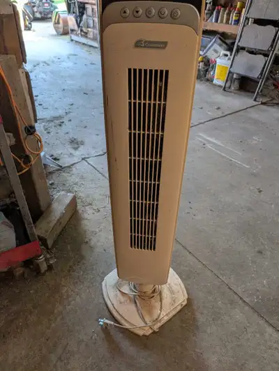 Selling fan it works it rotates. 3 settings. Will deliver. Text or message 529-551-2385. Not loud at...