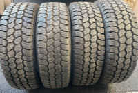 4x pneus Goodyear Wrangler 275/70/18 (like new)