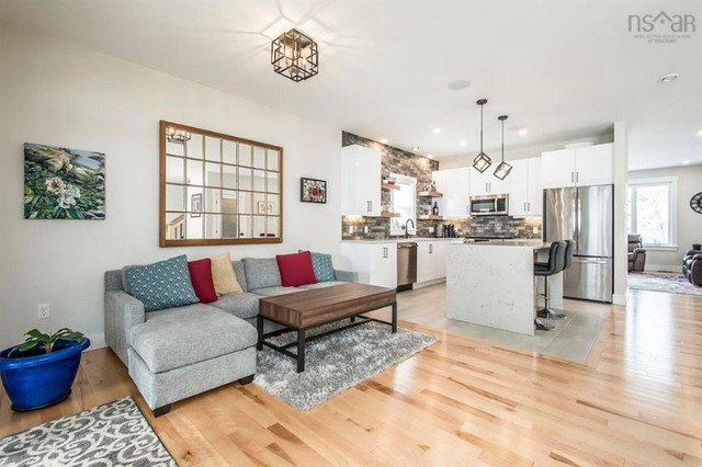 Main Living Area of a Modern House in Timberlea, 3 Bedrooms in Long Term Rentals in City of Halifax - Image 4