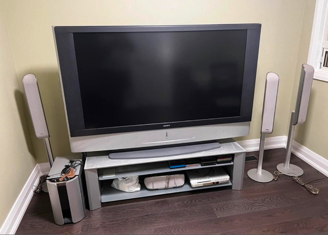 Sony Grand Wega 60 inch TV with Accessories in TVs in Oshawa / Durham Region