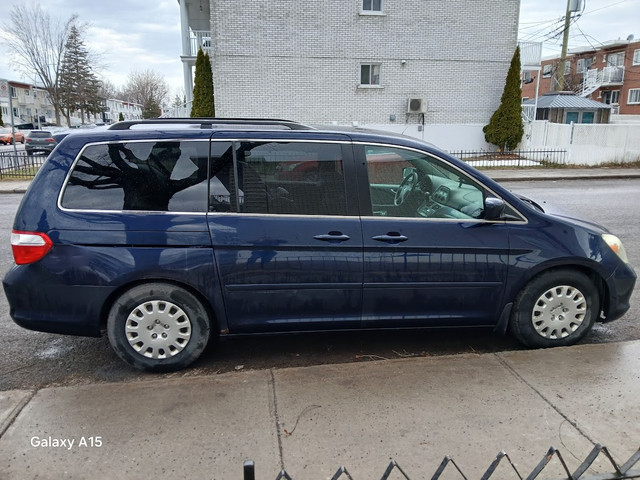Van for sale dans Autos et camions  à Ville de Montréal - Image 3