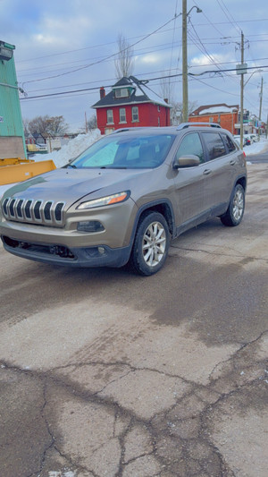 2016 Jeep Cherokee