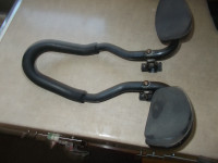 Aero bicycle handle bars excellent shape
