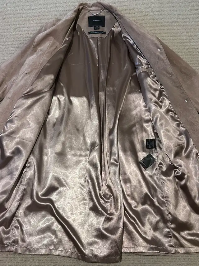 leather women’s coat and jacket in Women's - Tops & Outerwear in City of Toronto - Image 4