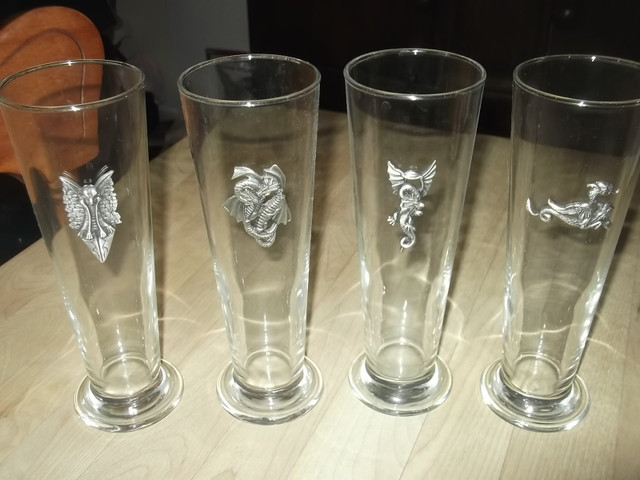 4 grands verres a biere dans Art et objets de collection  à Longueuil/Rive Sud