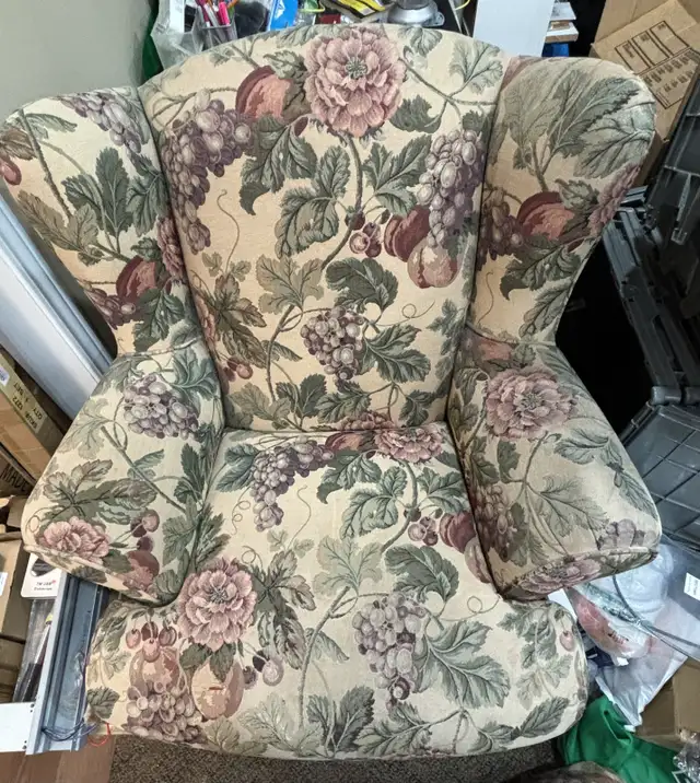 Wing Back Chair - custom tapestry in Chairs & Recliners in City of Toronto - Image 3