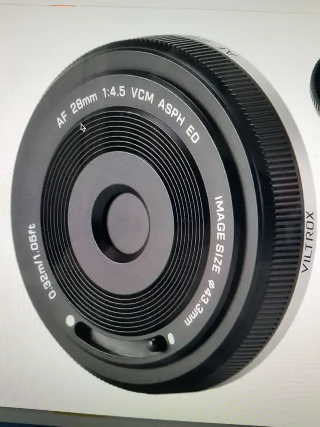 Viltrox 28 mm FE  lens cap lens in Cameras & Camcorders in City of Toronto - Image 2