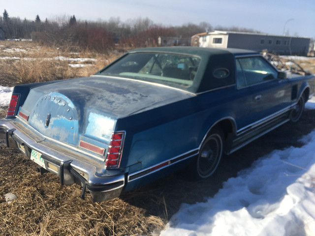 1977 Lincoln Continental in Classic Cars in Meadow Lake - Image 3