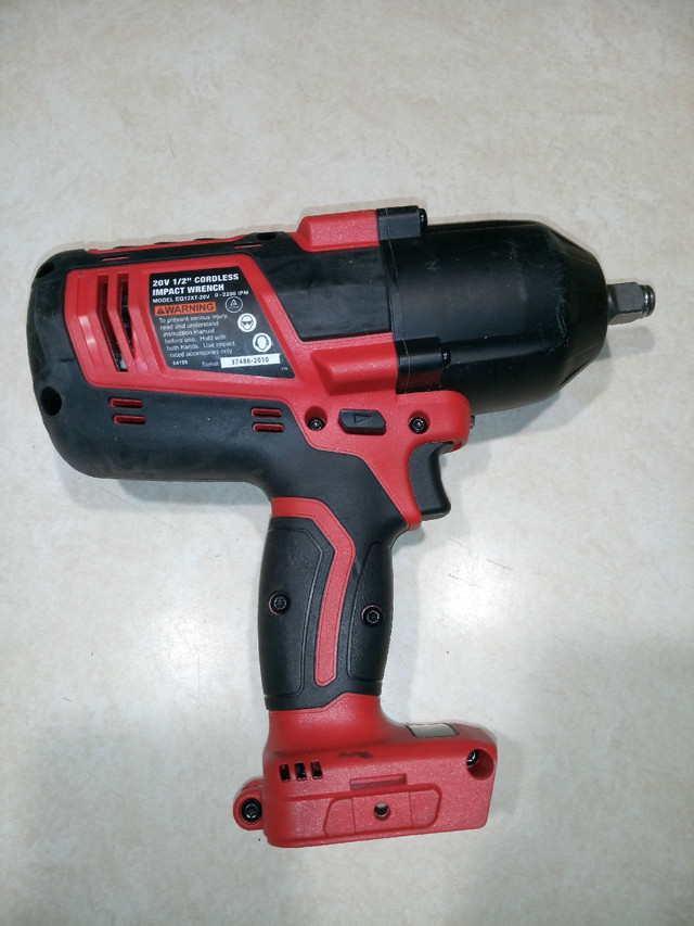 Earthquake EQ12XTE- 20V 1/2 inch Cordless Impact Wrench dans Outils électriques  à Laval/Rive Nord - Image 2