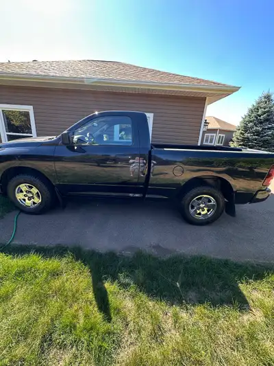 REDUCED PRICE. The truck is in great condition with brand new tires, suspension, 5.7 L V8 Hemi engin...
