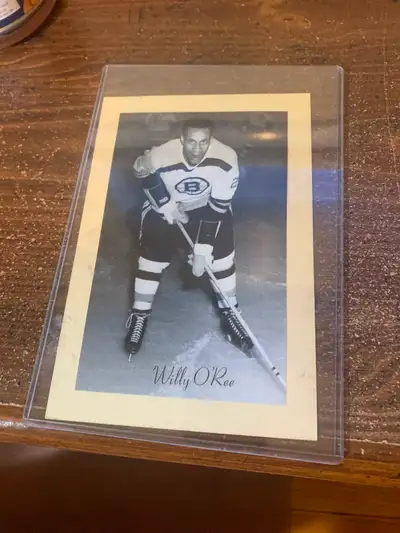 Willy Oree Beehive card, View more