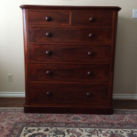 Antique Victorian 1870 Mahogany Chest of Drawers