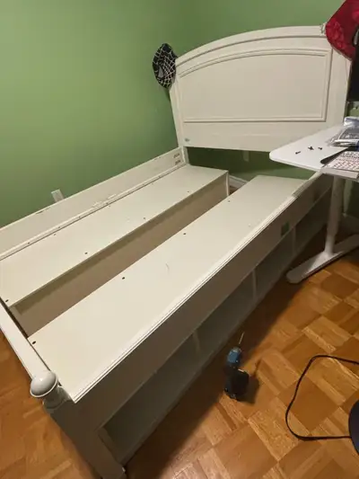 Double lit, View more