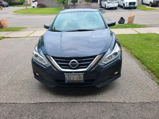 2016 Nissan Altima for sale in Cars & Trucks in City of Toronto - Image 2