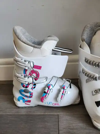 junior ski boots - sz. 23.5 , View more