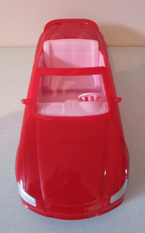Petite auto rouge en plastique dans Jouets et jeux  à Longueuil/Rive Sud - Image 3