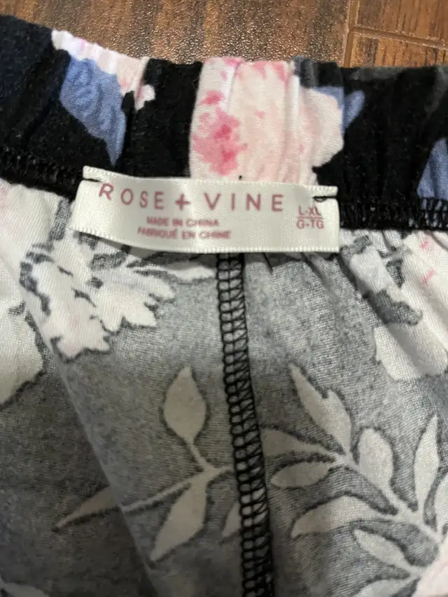 Women’s Rose + Vine sleep shorts - size L/XL in Women's - Bottoms in Oshawa / Durham Region - Image 3