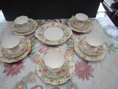 $150.00 for the following pieces of Royal Albert CHINTZ Crown china listed below 5 tea cup & saucer...