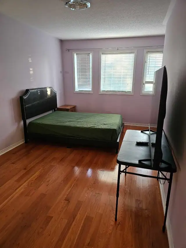 PRIVATE ROOM FOR RENT - SHARED COMMON AREAS