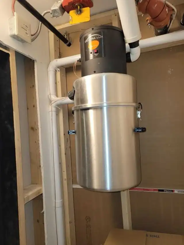 instalation  pour aspirateur central  in Vacuums in Laval / North Shore - Image 9