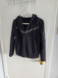 Nike tech fleece hoodie size XL Youth$30