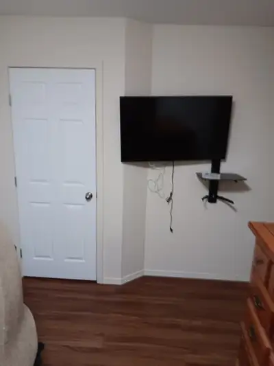 �� ROOM FOR RENT – WINDSOR PARK | $500/MONTH Affordable, furnished room in a clean and comfortable s...