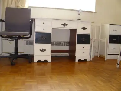 Fully furnished room for rent on a 3rd floor in a 7 story quiet, safe and clean building to a financ...