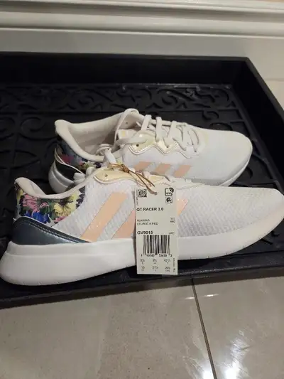 brand new women shoes adidas QT RACER 3.0 GV9015 SIZE 10, View more