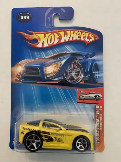 Item is new in package. Car in great shape. Card has minor crease as shown in picture.