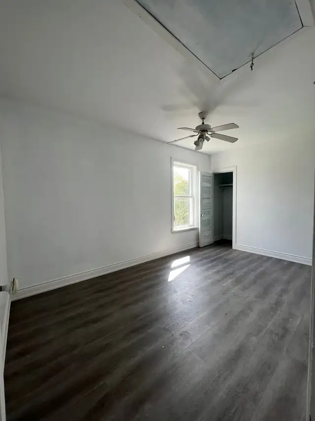 Private Room For Rent - Brantford Close to WLU