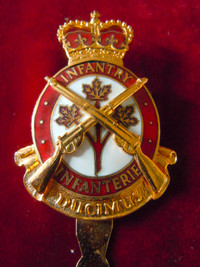 Insigne Corps Royal Canadien d’Infanterie Militaria Militaire