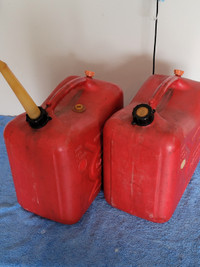 Gas Cans 5 Gal Plastic