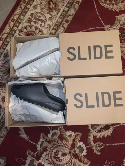 Size 14 Yeezy Slide Onyx , View more
