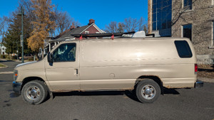 2009 Ford E 350 Super Duty V8 5.4L