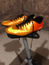 (Trade) New soccer cleats Nike