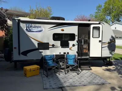 If you’re looking for a clean, lightweight, family-friendly trailer that’s ready to go right now — t...