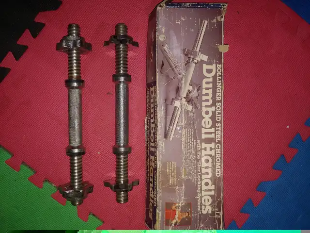 A pair of dumbbells605939072018032642