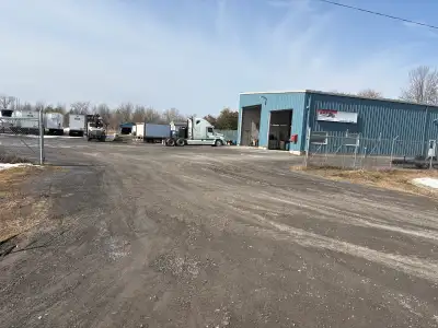 Yard Space for Rent with Garage Service – Alexandria, ON Secure yard space with on-site garage/servi...