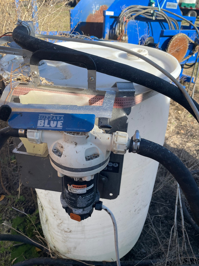 Flexicoil harrows ,NH 7614 FEL, power polesDef pump in Farming Equipment in Prince Albert - Image 4