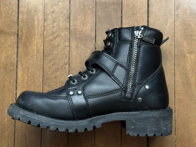 Milwaukee Motorcycle Boot Bottes Moto in Men's Shoes in City of Montréal - Image 4