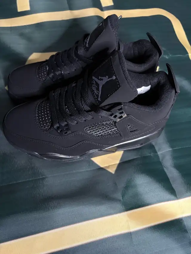 Jordan 4 Black Cats in Men's Shoes in Mississauga / Peel Region - Image 5