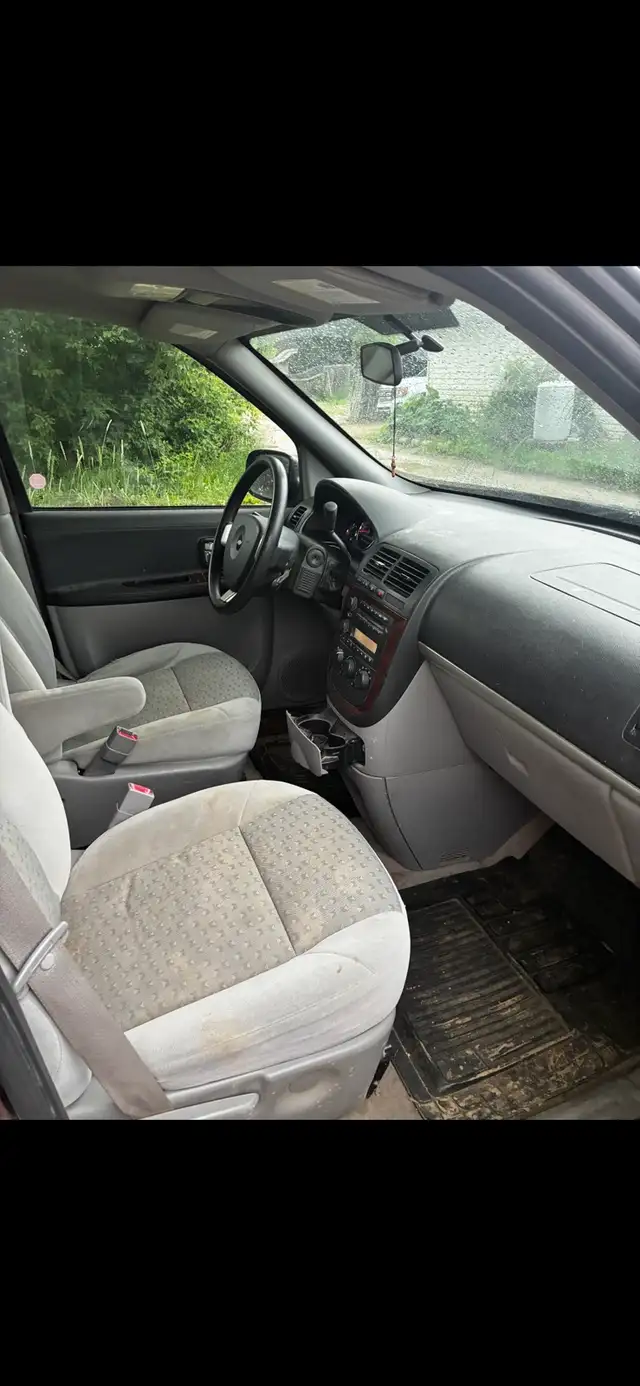 Uplander Minivan511269211326402564