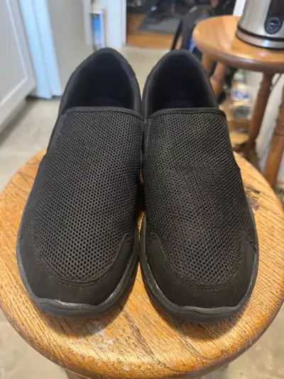 size 8 youth/men dressy/casual light shoes, View more