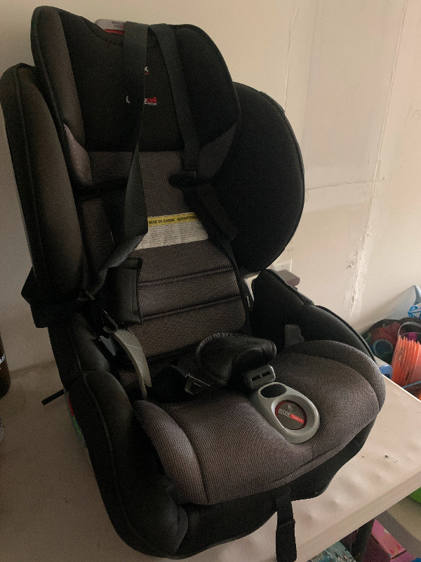 Britax Click Tight Car seat - Exp March 2025 in Strollers, Carriers & Car Seats in Kitchener / Waterloo