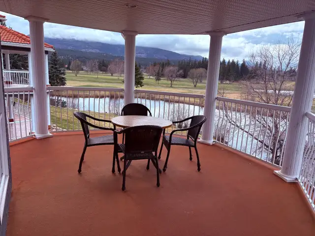 Sunchaser timeshare in British Columbia in Canada - Image 7